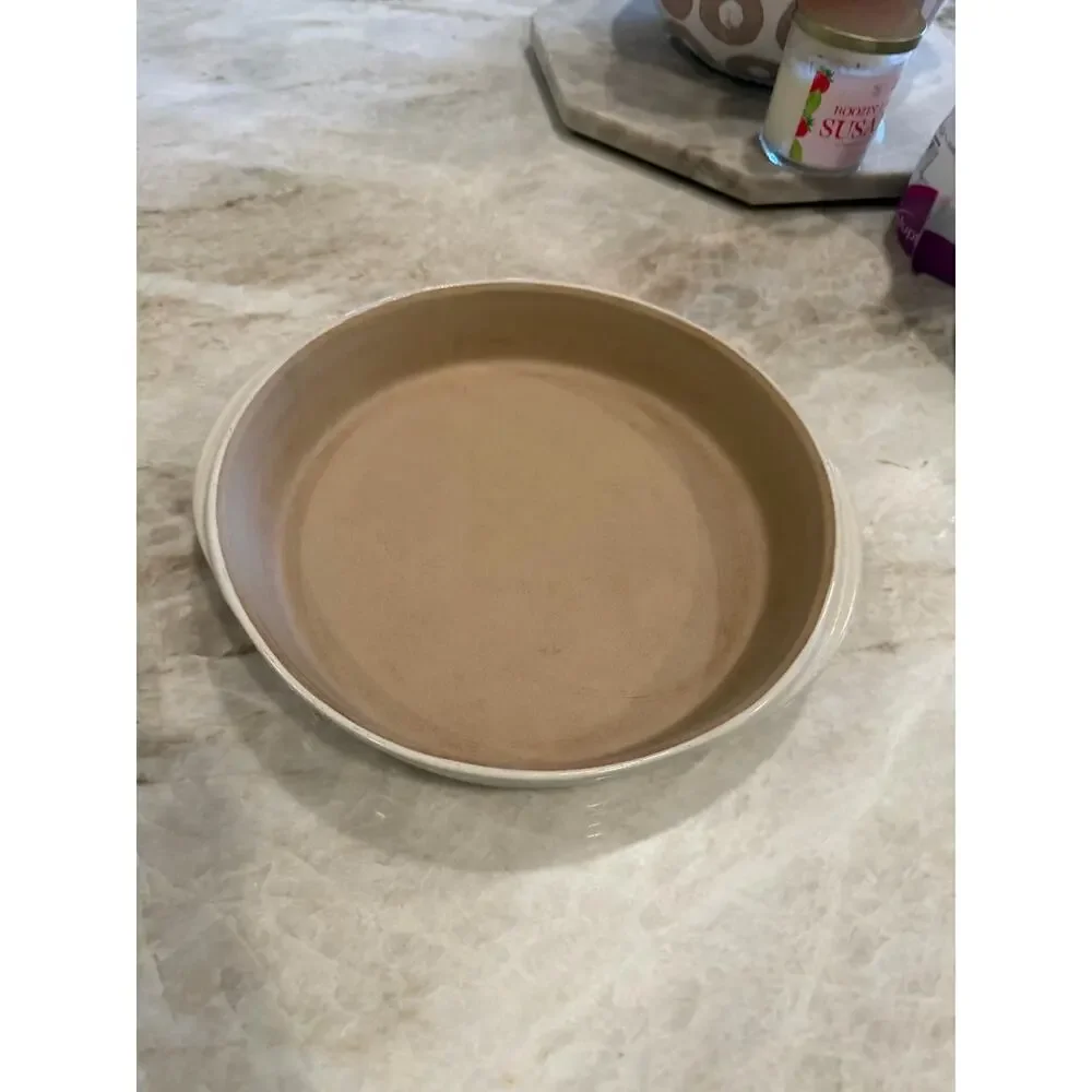 Large 11” round pampered chef stoneware baker cream enamel